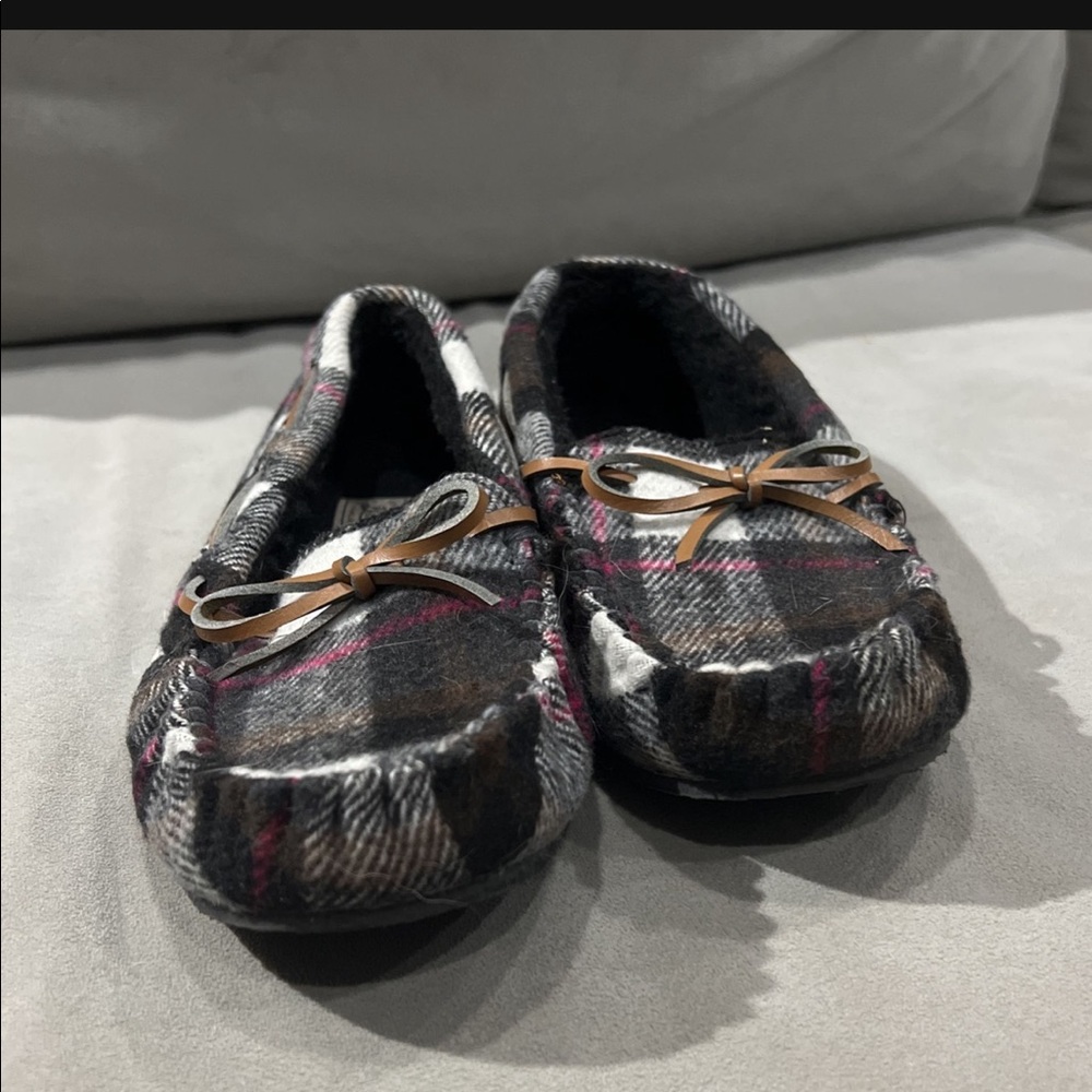 Women Moccasins shoes size 9